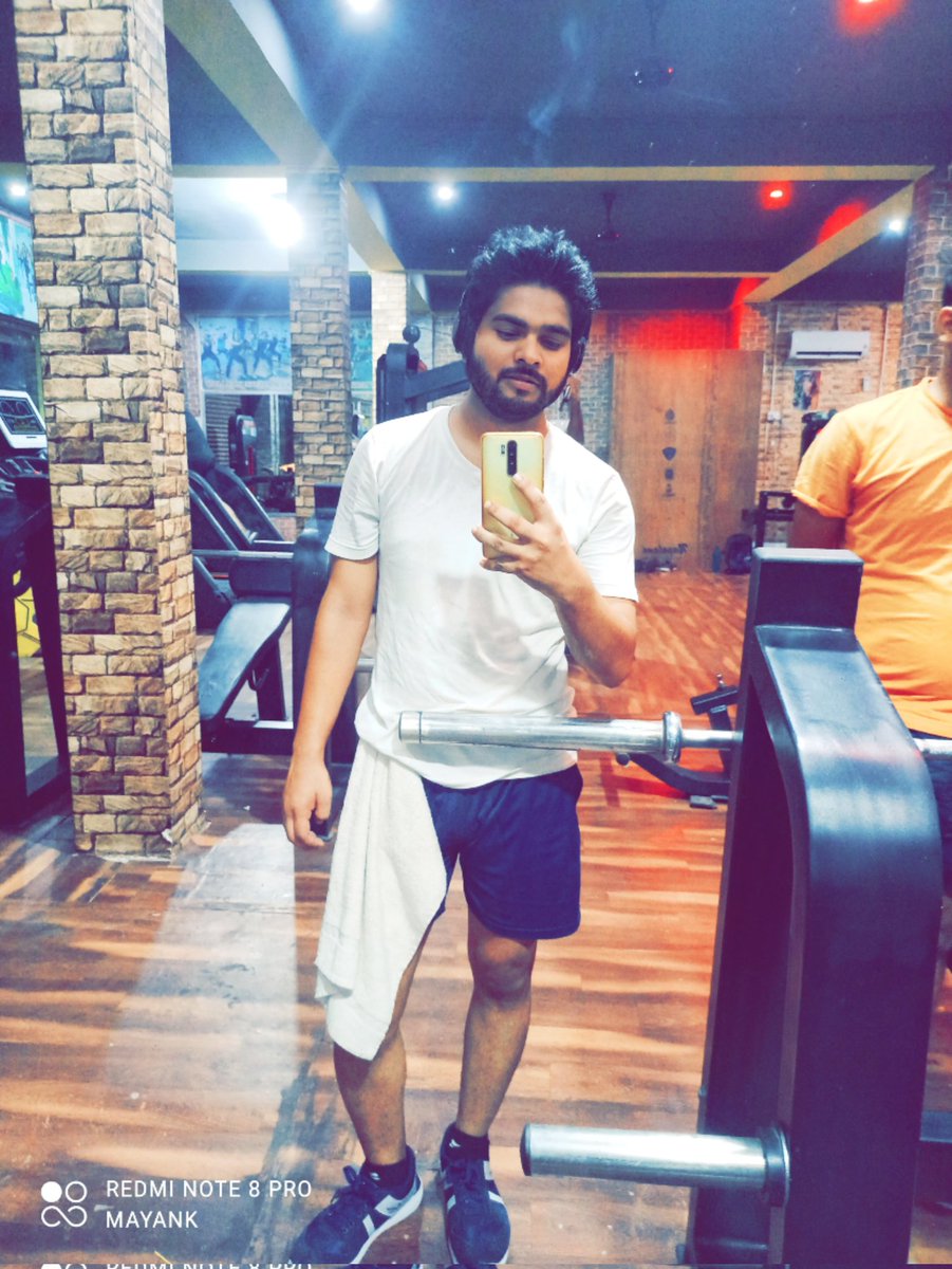 Mr_Mayank1's tweet photo. Do more of what makes u happy 🌚⛳ #UPSC #gym #mydailyroutine https://t.co/2AKjfDNNmw