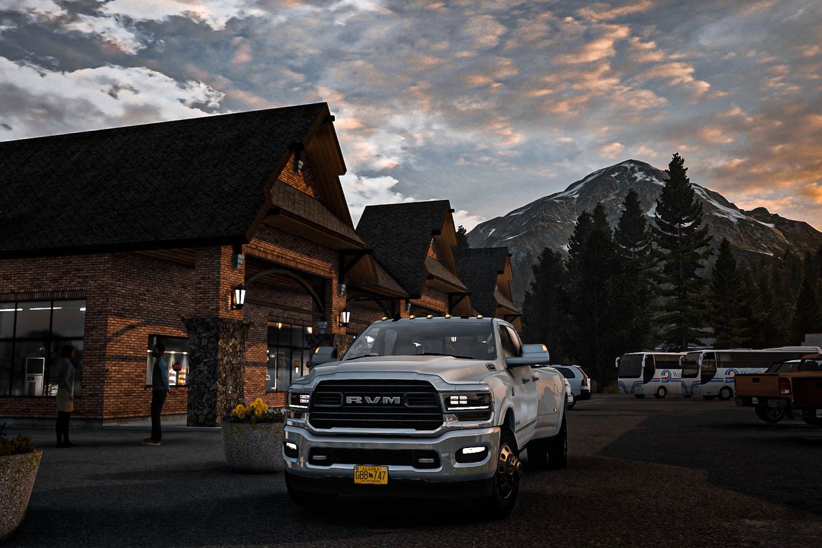 (3)
The very next dawn, we left Lillooet and began our journey towards south and reached - Pemberton.

Since this locations is on our route, we decided for an early breakfast break. And it was a good decision, as locals said, the road from here has no eateries for atleast 4 hrs .