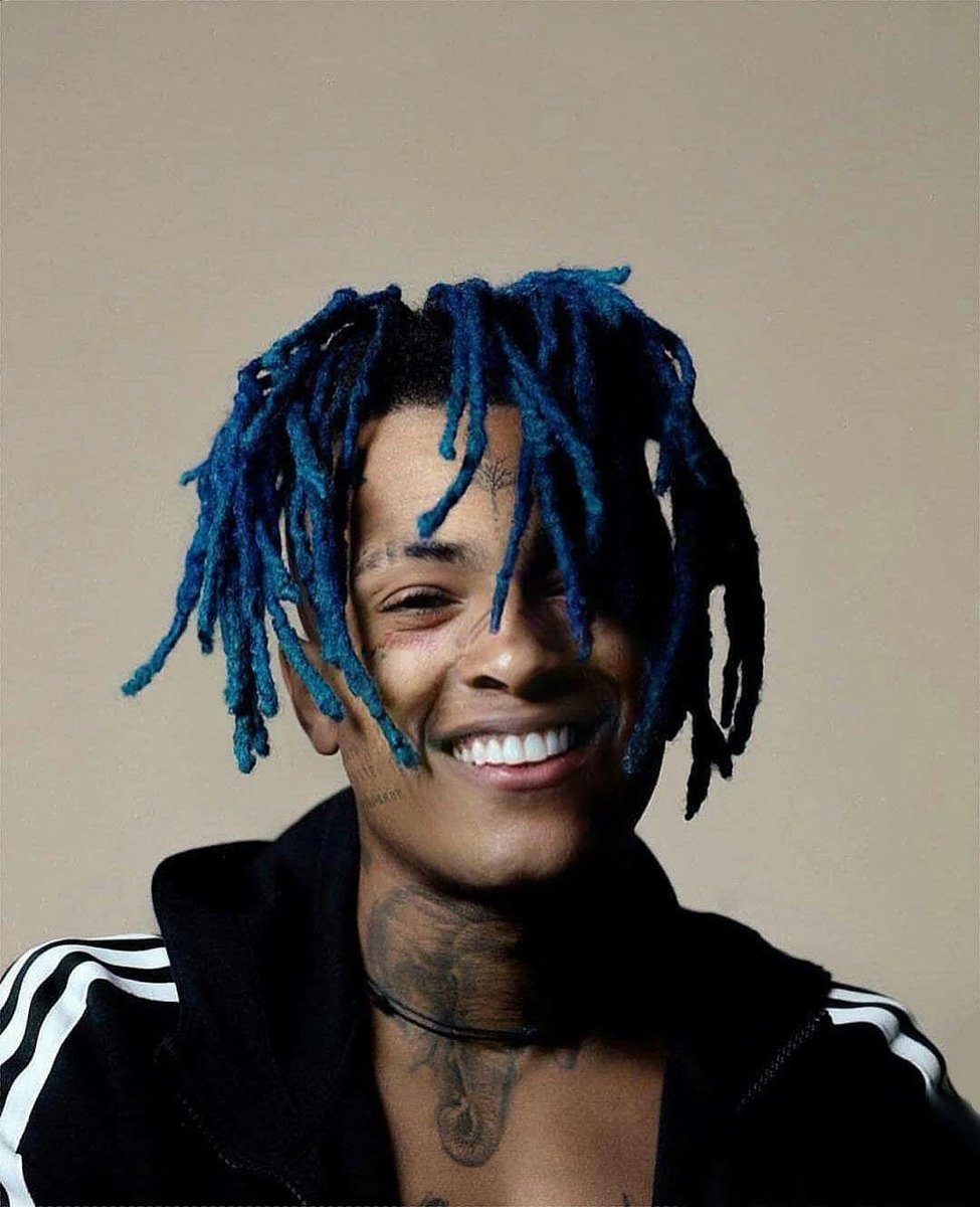 DJCaviar's tweet photo. We lost a legend 5 years ago 
rip Jahseh 🙏 #xxxtentacion https://t.co/6W2lJJ2e5t