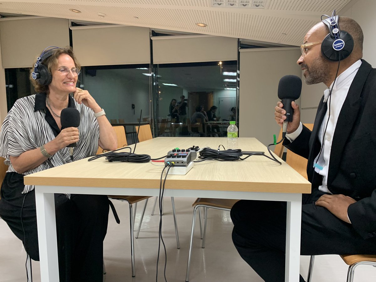 Eentoontjelager's tweet photo. Vanuit Taiwan een nieuwe aflevering online! @FrancineHouben @GeorgeRPhO @rdamphil 

https://t.co/Px6EdtNdoa https://t.co/oODmFV5vLP