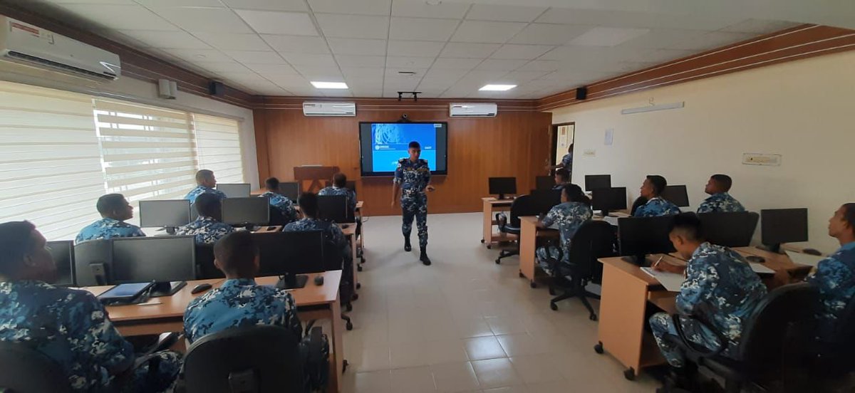 UNODC_BMB's tweet photo. @UNODC_MCP in #Bangladesh🇧🇩 initiates Pierside #VesselSearch Techniques (PVST) training to #BangladeshCoastGuard for 16 officers to enhance their tactical and operational capabilities in countering maritime criminality in the country!
Funded by #Japan🇯🇵
#BorderManagement https://t.co/omGZolOyAd