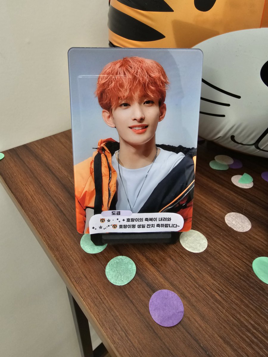218_ppang's tweet photo. 호시 생일잔치 놀러 간 도겸이 데려가실 분을 찾습니다!

오늘 ❣️18시 이후❣️에
현장수령 가능하신 분 DM 주세요~!!

📍홍대 갤러리카페 모임 https://t.co/FZwsIKQJbb