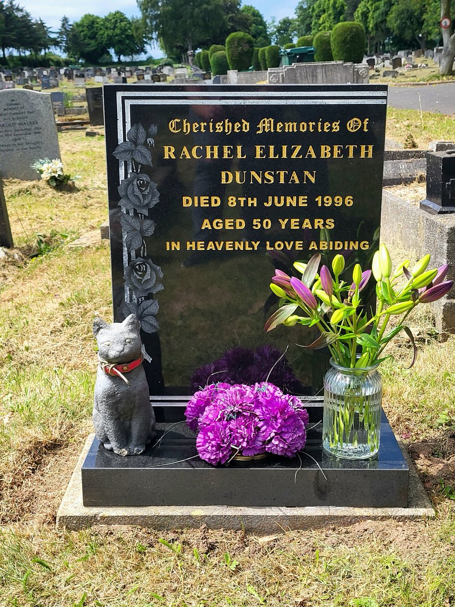 Beautiful and peaceful, perfect for a silent chat with mum ❤️