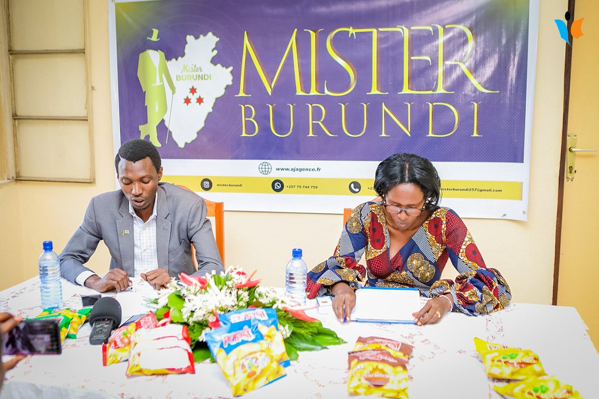 MagazineJimbere's tweet photo. 🤴🏽 L'organisation #AJA (Action Jeunes Agence) organise #MisterBurundi2023, une compétition visant élire un #jeune homme (taille comprise entre 1,7 et 1,8 mètre, âgé de 18 à 30 ans...) qui incarne sagesse et intelligence, capable de promouvoir le #Burundi à travers la #culture, comme l'a annoncé Patrick Paggio Niyonkuru, chargé de la communication de l'événement, lors d'une conférence de presse ce 17 juin 2023 en @MairieBuja

🔢 Patrick Paggio Niyonkuru indique que sur 50 candidats qui se sont fait inscrire, 10 ont été retenus pour la demi-finale de ce 28 juin, parmi lesquels 7 seront qualifiés pour la finale du 30/06/2023

🛫 "Le sacré gagnant aura entre autres prix un billet d'avion pour représenter le Burundi à #MisterIntercontinental qui aura lieu en #Afrique"