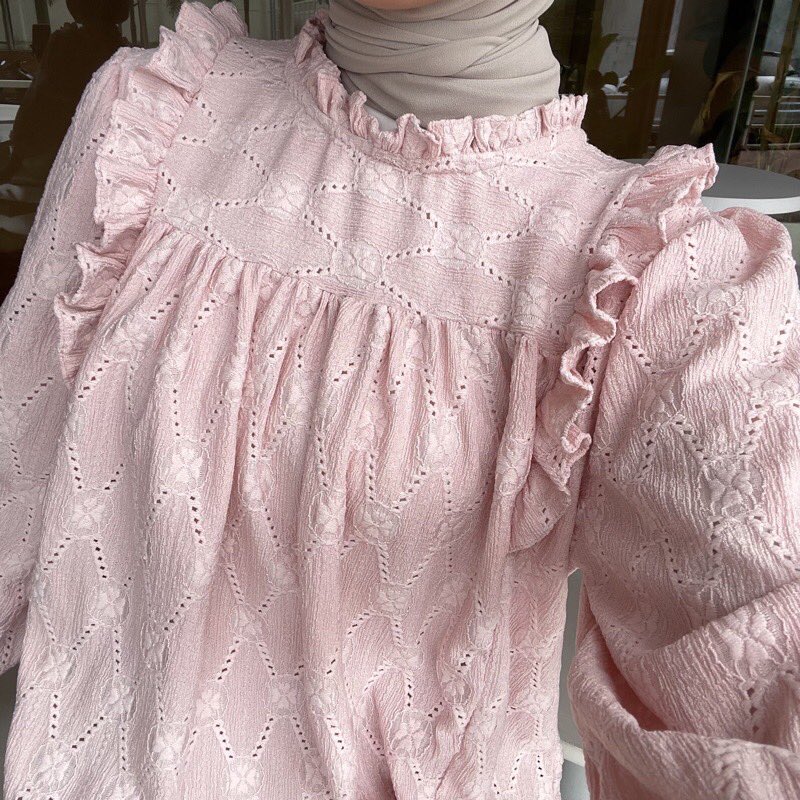 amoieIle's tweet photo. ￼ANYA BLOUSE

: https://t.co/8kqF4TMEVs https://t.co/USPekYqFng