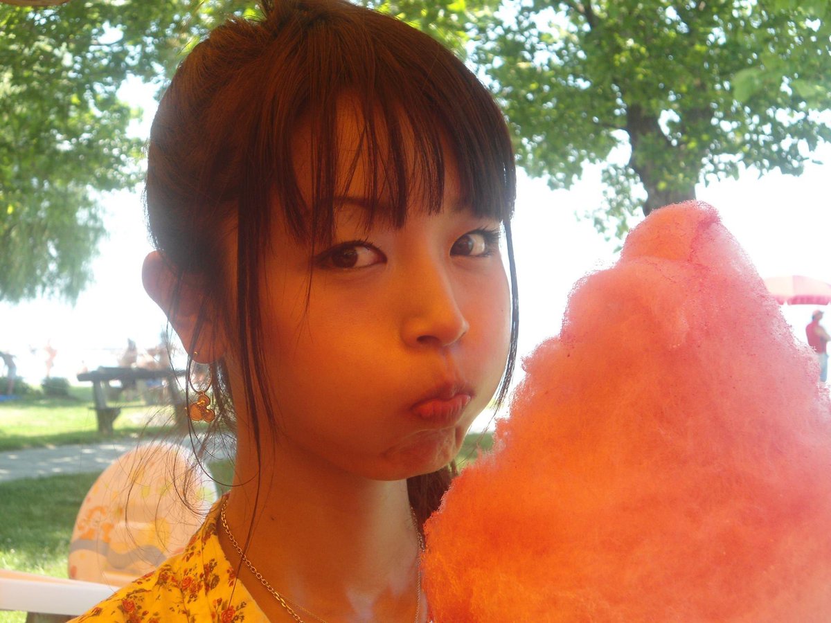 marica_1029's tweet photo. 10年前のまりかです。兎に角可愛い！職業はポルノスターです。 https://t.co/q2AZ9ZUzfw