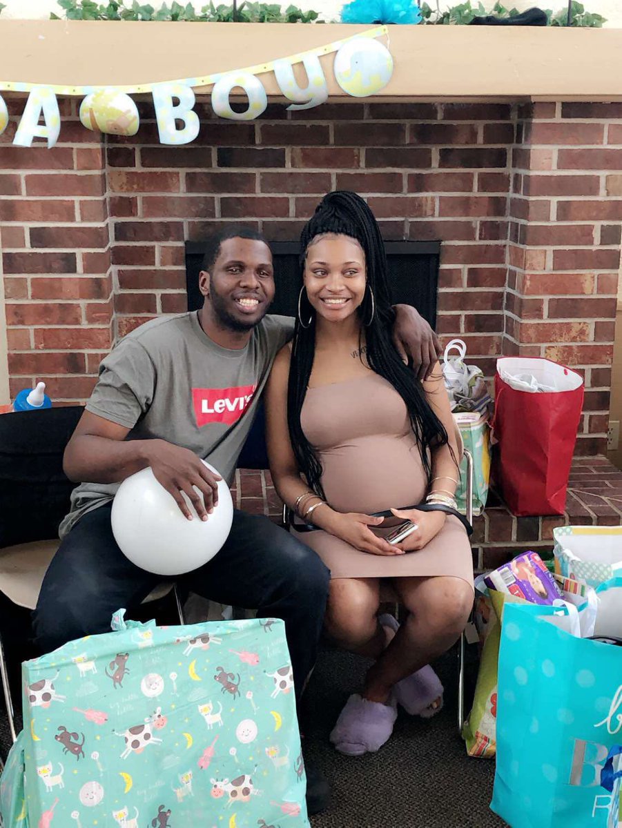 _ayannaE's tweet photo. I appreciate all the times you kept my kids away from me but would bring em back if I slept with you 😩 🤞🏽 realist nigga ever. You may be a horrible person, but you a damn good father! Happy Fathers Day Christopher I love you downnnnnn 💖 https://t.co/xTSYyD6qWj