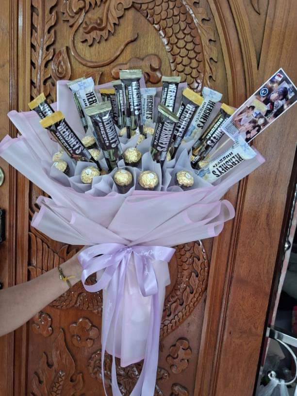 putriha14545931's tweet photo. Best wishes for you baby, I hope this little gift pleases you
Thank you to those of you who have joined the baby ton project
#lutfi_loevy
#ameliaputri
#leha
#mytonsrn
#TONSRN1stfansign
#yoonton_fanbase_indonesia https://t.co/0Wtclb7nR0
