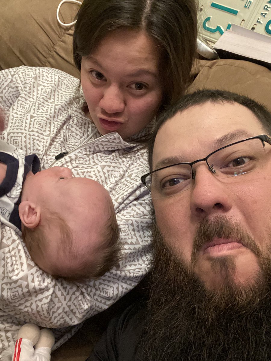 miawilliams0705's tweet photo. Happy Father’s Day to the best dad out there! You are also a great pappadow! Thank you for everything you do for me and miles. We can’t wait for you to get home!💗 https://t.co/x6COvMoFle