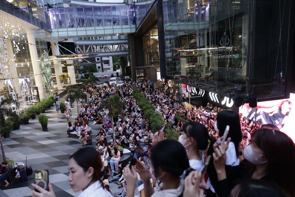 รวมภาพ BTS POP-UP : SPACE OF BTS in BANGKOK
🎆BTS 10th Anniversary Fireworks Show Streaming on LED screen at Siam Discovery🎆
Let's celebrate BTS 10th Anniversary together in Bangkok!

#2023FESTA #BTS10thAnniversary #ONESIAM