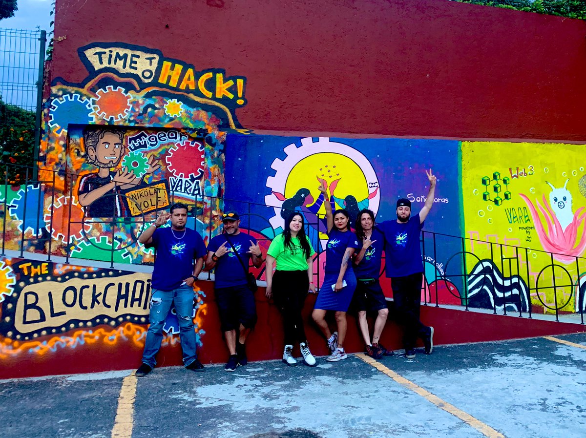 Muralistas rockstar en el <a href="/ITAM_mx/">ITAM</a> 

<a href="/karen_medinaart/">Karen Medina</a> <a href="/alvaroiisher/">alvaroiisher</a> <a href="/FerminV25335384/">Fermin Vazquez 13</a> <a href="/Poeta_Ruido/">Poeta Ruido</a> 

Gracias <a href="/IngenieriaITAM/">Ingeniería ITAM</a> <a href="/gear_techs/">Gear Technologies</a> &amp; <a href="/VaraNetwork/">Vara Network</a> por la invitación y la oportunidad!