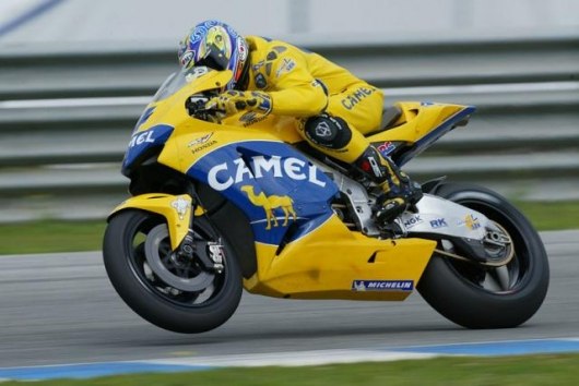 Classic #MotoGP #ClassicMotoGP time...2005 Barros @alexbarrosrider