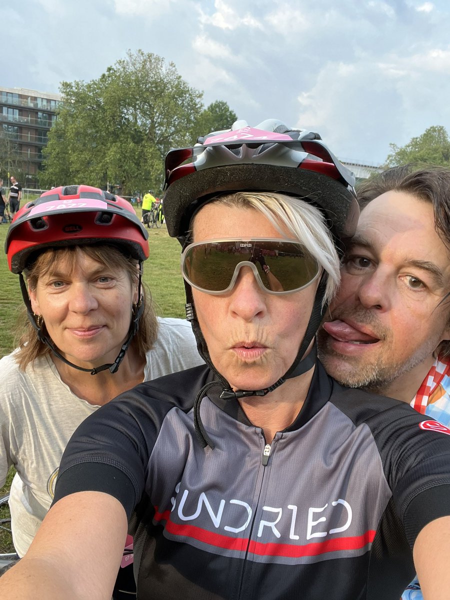 We made it to the starting line 😜 #londontobrighton #bhf