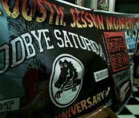 prntoso's tweet photo. ngalamin nyimpen merchandise band malah disangka spanduk ormas https://t.co/ivpBRqN2lQ