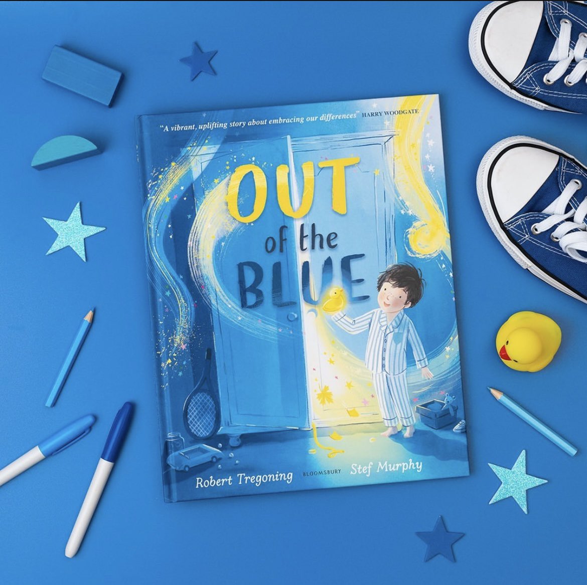 Robert Tregoning π (@bobtregoning) on Twitter photo Celebrate #FathersDay and #PrideMonth with OUT OF THE BLUE by <a href="/StefMurphyArt/">Stef Murphy</a> and me. The story of a loving relationship between a father and son thatβs a celebration of living life in every colour of the rainbow π
<a href="/KidsBloomsbury/">Bloomsbury Kids & YA UK</a> <a href="/bloomsburykids/">BloomsburyUS Kids/YA</a> Celebrate #FathersDay and #PrideMonth with OUT OF THE BLUE by <a href="/StefMurphyArt/">Stef Murphy</a> and me. The story of a loving relationship between a father and son thatβs a celebration of living life in every colour of the rainbow π
<a href="/KidsBloomsbury/">Bloomsbury Kids & YA UK</a> <a href="/bloomsburykids/">BloomsburyUS Kids/YA</a>