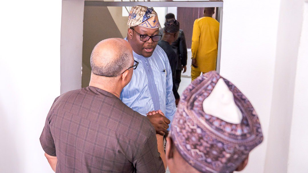 This past week at <a href="/NCDCgov/">NCDC</a>, it was a great pleasure to see and host my brother and predecessor now ADG <a href="/WHO/">World Health Organization (WHO)</a>, <a href="/Chikwe_I/">Chikwe Ihekweazu</a>. It was a pleasant surprise for staff who were happy to reconnect &amp; it was an opportunity to discuss work, opportunities,  progress and strategic focal areas.