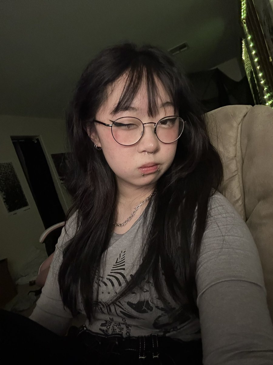 soo on Twitter: "https://twitch.tv/sooyenu RN"