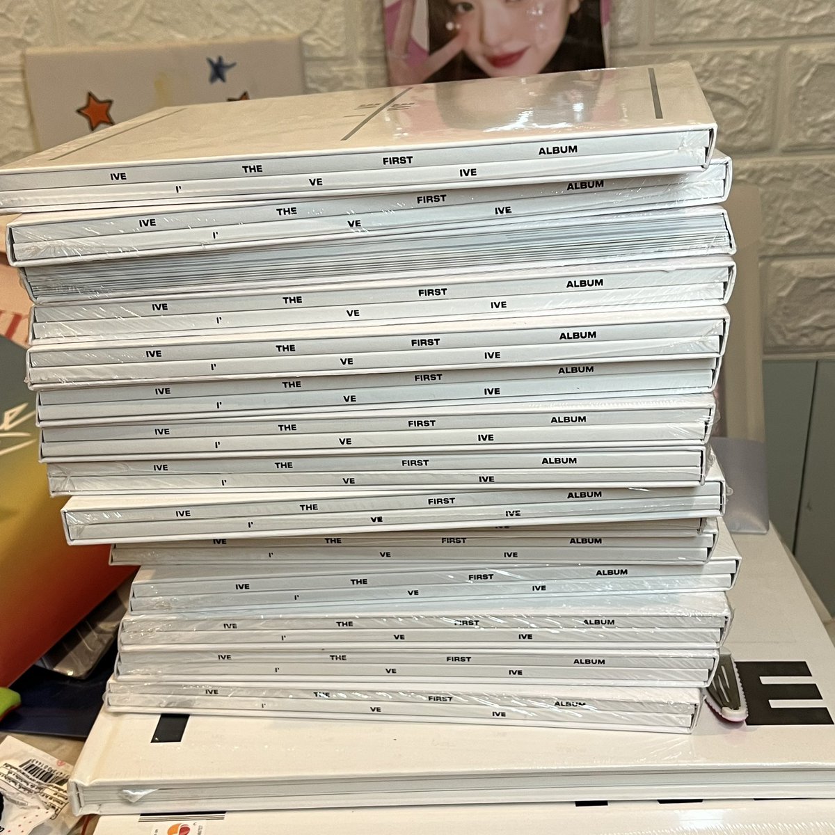 sayhimetiny's tweet photo. พร้อมส่ง อัลบั้ม I’VE IVE 🐰♡

* Set All versions 3 อัลบั้ม 700 บาท
* มีว่าง 4 เซ็ต 

☑️ รับวอเลท ผ่อน 1-2 อาทิตย์ 
⭐️ ส่งฟรี flash / ไปรษณีย์
#ตลาดนัดive #ตลาดนัดไอฟ์ #ตลาดนัดไอบึ https://t.co/7POWY2dsgZ