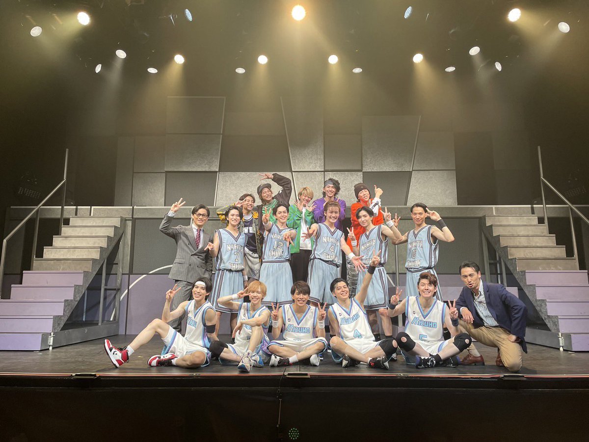 hiromu_saKATa's tweet image. #DEARBOYS 
全25公演、無事終了し幕をおろすことができました！！
ご覧いただいたすべての皆々様、本当にありがとうございました🙇

もちろん寂しさもありますが、今はただただホッとしてます。
また逢えると信じて！！
ありがとうございましたぁぁあー！！！！
