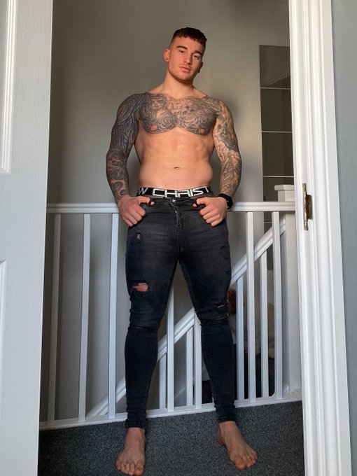 Good morning ☺️ #fitness https://t.co/3x6d7ZPEFy https://t.co/ByB3YQejlI<a href="/tag/fitness"class="tags">#fitness</a>