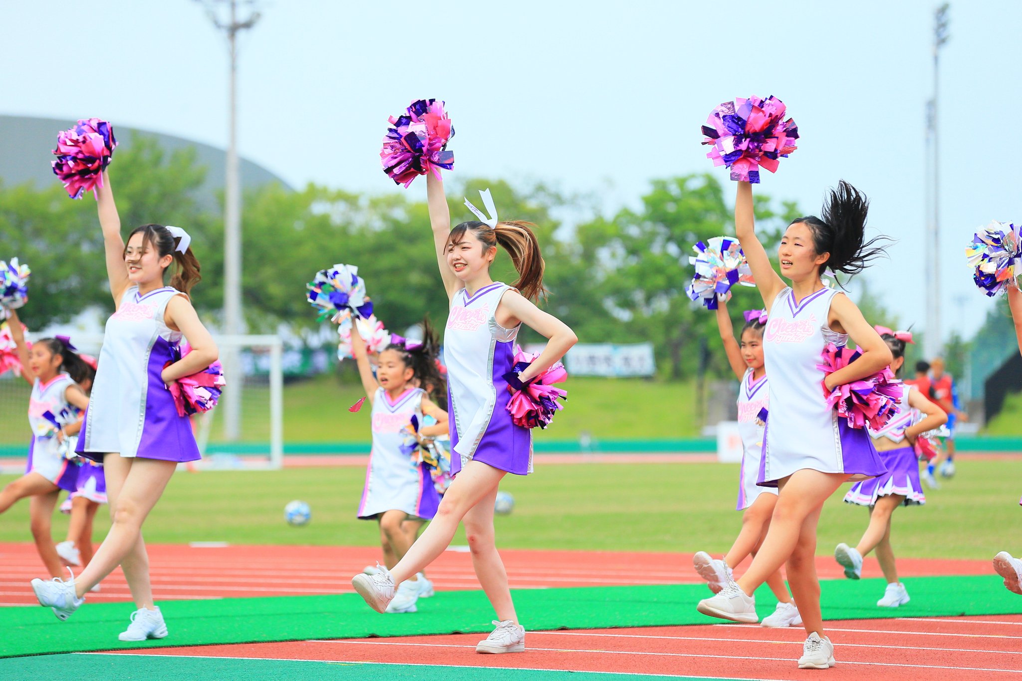 ☆美品☆ルネサンス　チアダンス　サイズ3 Zgirls & Zgirls next チアパフォーマンス - YouTube