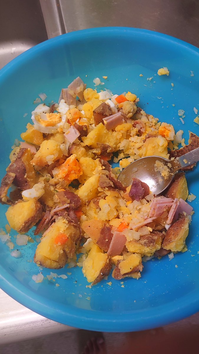 taka_taka5143's tweet image. #SMP765
昨日八尾で開催された
YAO-OIHARA Farmers&apos; Marcketで
手に入れたレッドアンデスという
赤いじゃがいもで
ポテトサラダ作ってます
普通の男爵よりなんか美味しそう

もうすぐ完成しますよ🥔

結婚式に因んで
リクエスト
Jason Derulo / Marry Me

#FMCOCOLO765
#MagicHourRequest