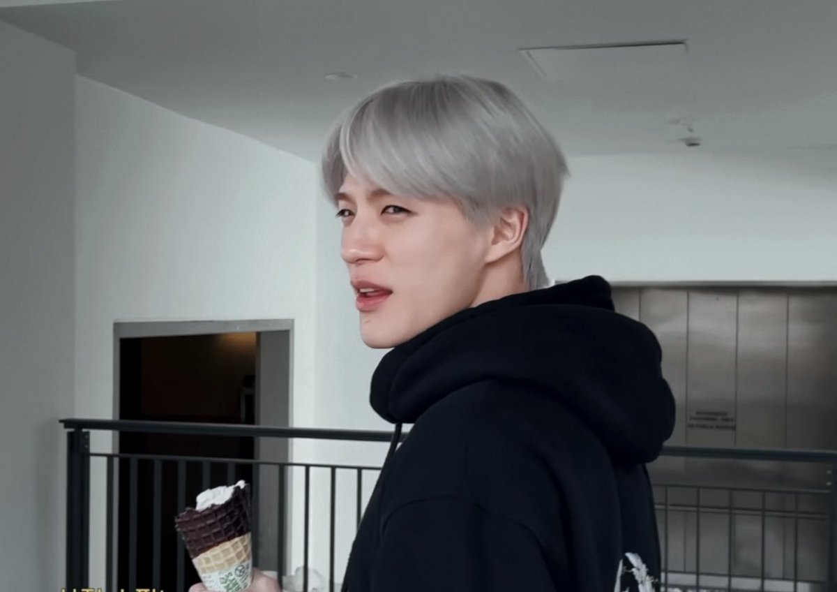 𝙉𝙤.𝟗 tweet media