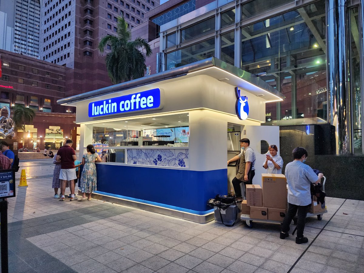 Luckin Coffee in Singapore. https://t.co/dGvDRBNCPG