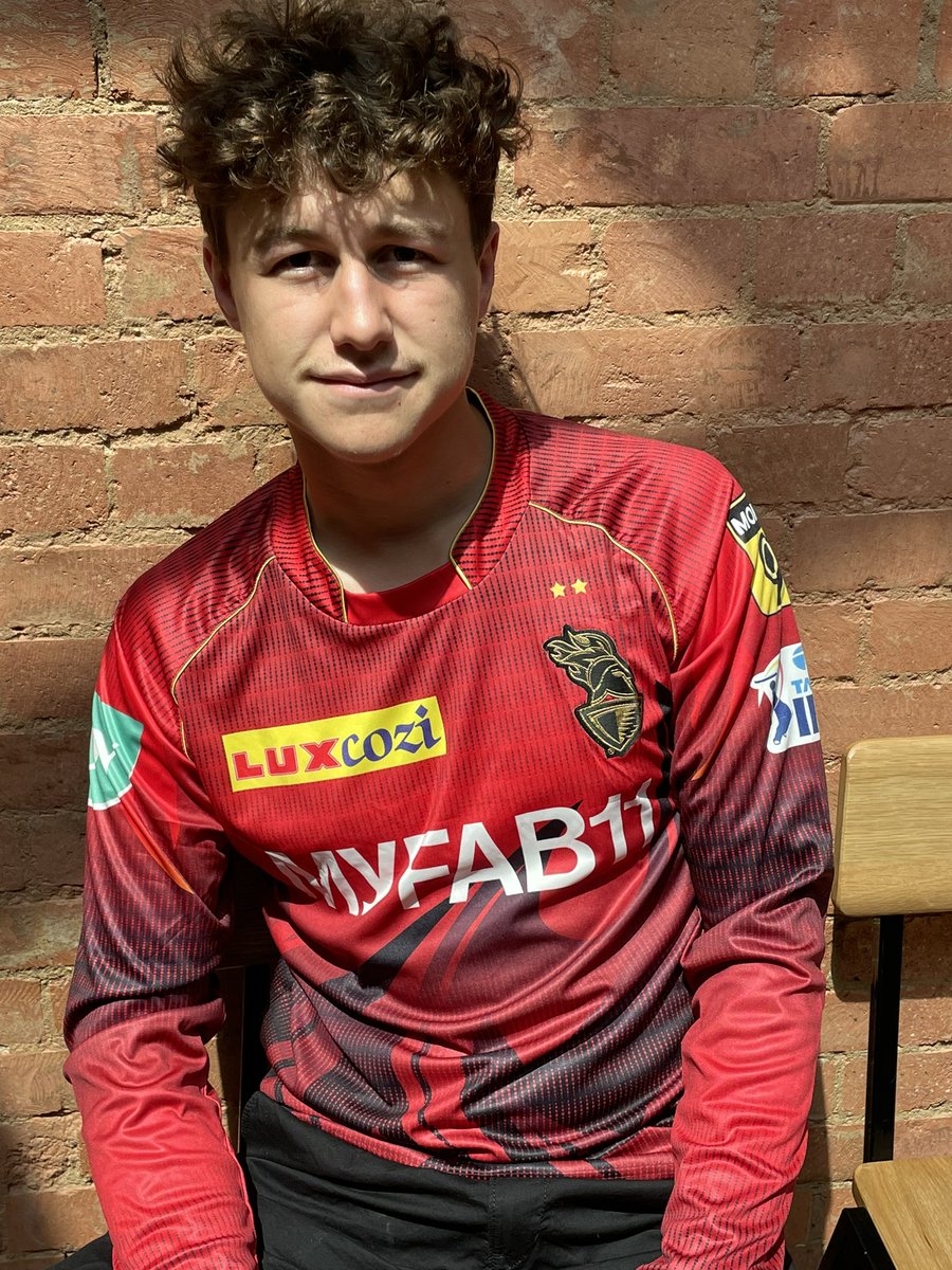 Helen Simpson tweet media