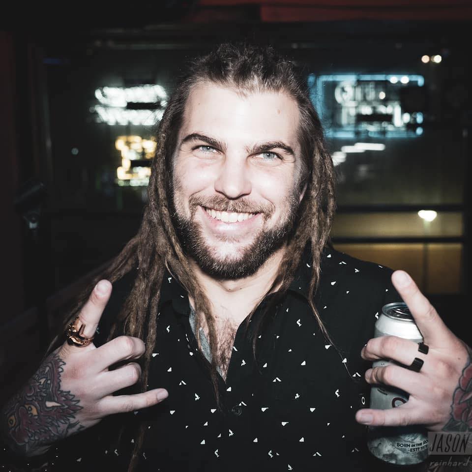 odowdskc's tweet image. Happy Father's Day Dads! It's time to get adventurous! Join us this afternoon while Zack Mufasa rocks the stage and brings his unique sound of music to life! Get ready to groove and let loose! #FathersDayFun #ZackMufasa