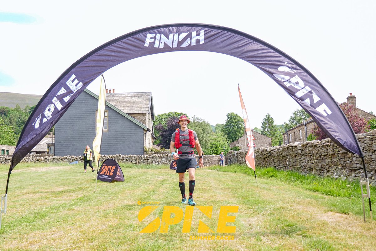 Jon Shield is the winner of the Montane Summer Spine Challenge South. 

Jon left Edale yesterday at a blistering pace and as the sun went down, he looked to be on track to break the current course record…

1/3 #spinerace