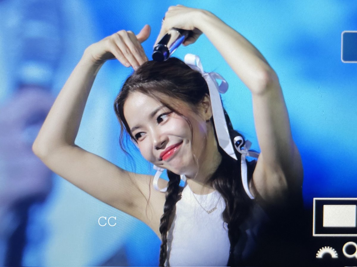 230618 마마무 솔라 마이콘 앙콘 PRE

#마마무 #솔라 #MAMAMOO #SOLAR