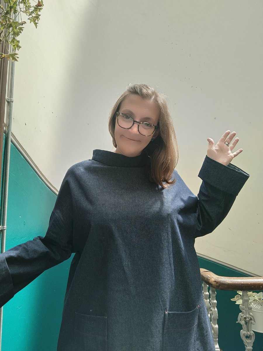 ClaireStonier's tweet photo. I made this, the wonderful 'Makers Top' pattern from #makersatelier teamed up with a necklace by me @HookandTeasel and denim fabric from #fabricgodmother https://t.co/fvthbQzo8q
