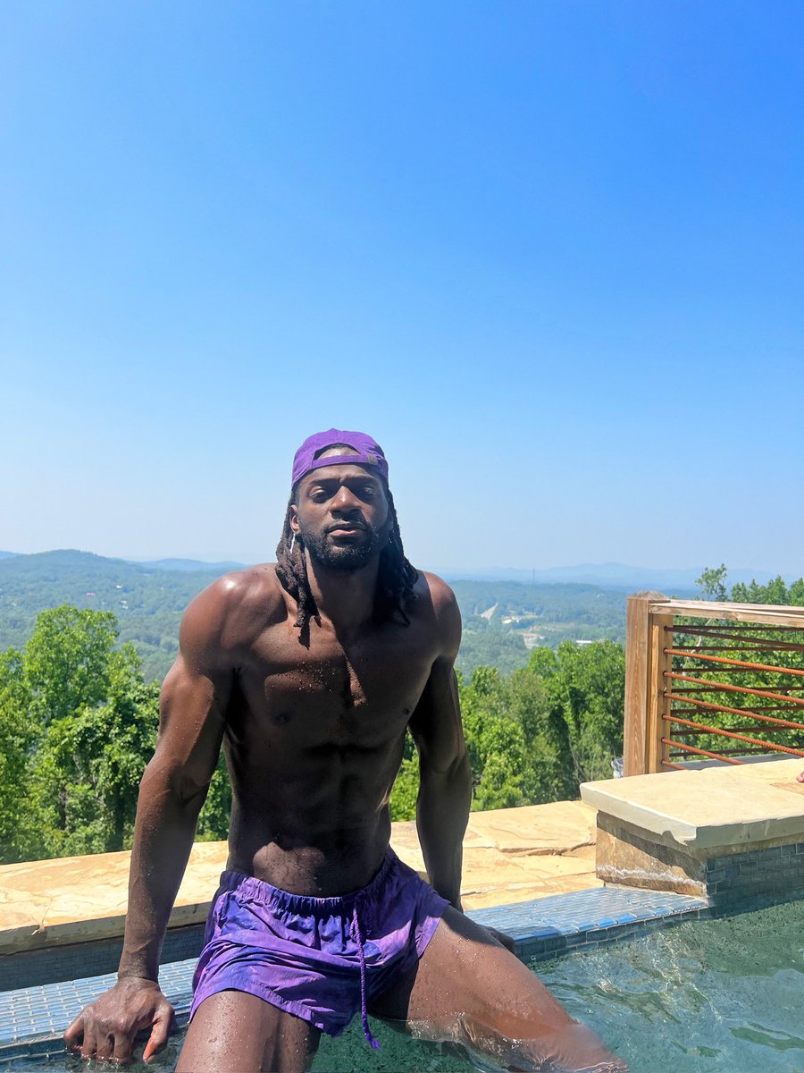 JAIDUS on Twitter: "heated pools & mountain views"
