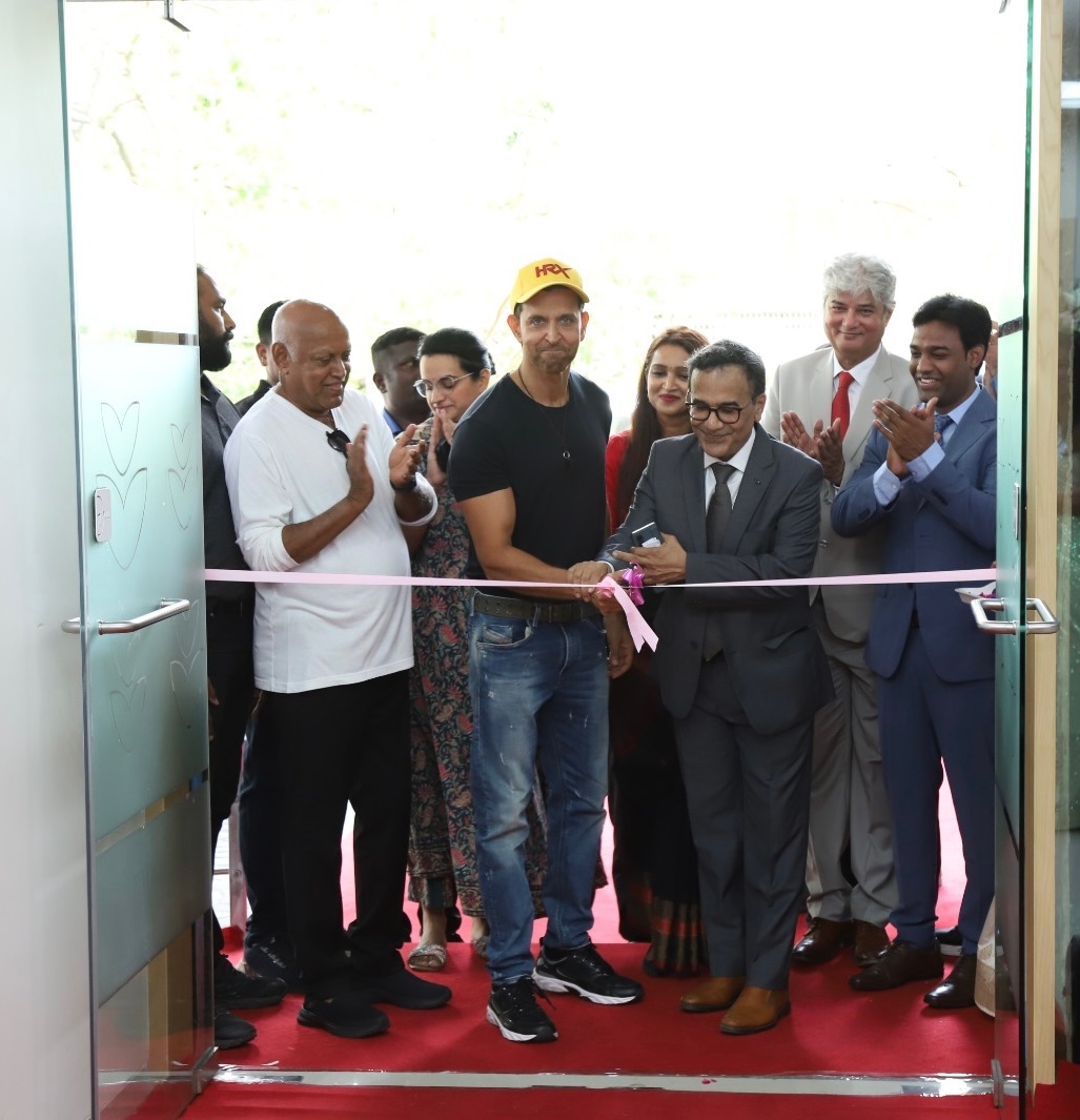 SuryaHospitals's tweet photo. One of the big days for @SuryaHospitals It was pleasure hosting @iHrithik for the inauguration at Surya Hospitals in chembur. Hrithik Roshan himself felicitate the NICU graduates as they are the real warriors who won at life.

#SuryaHospitals
#SuryaHospitalsChembur
@drbhuvan_d https://t.co/n8SKNn4Mai