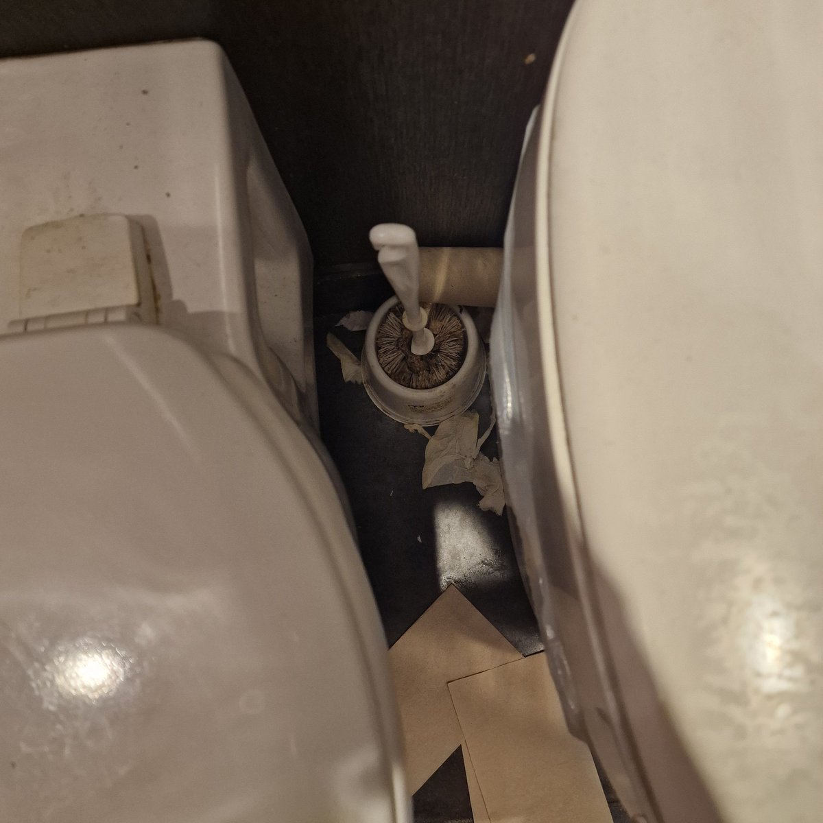 theborretts's tweet photo. Call this clean. Maybe the staff need to check the toilets more often 🤢 at @kfc M6/junction 9 https://t.co/AHTGypdqG4