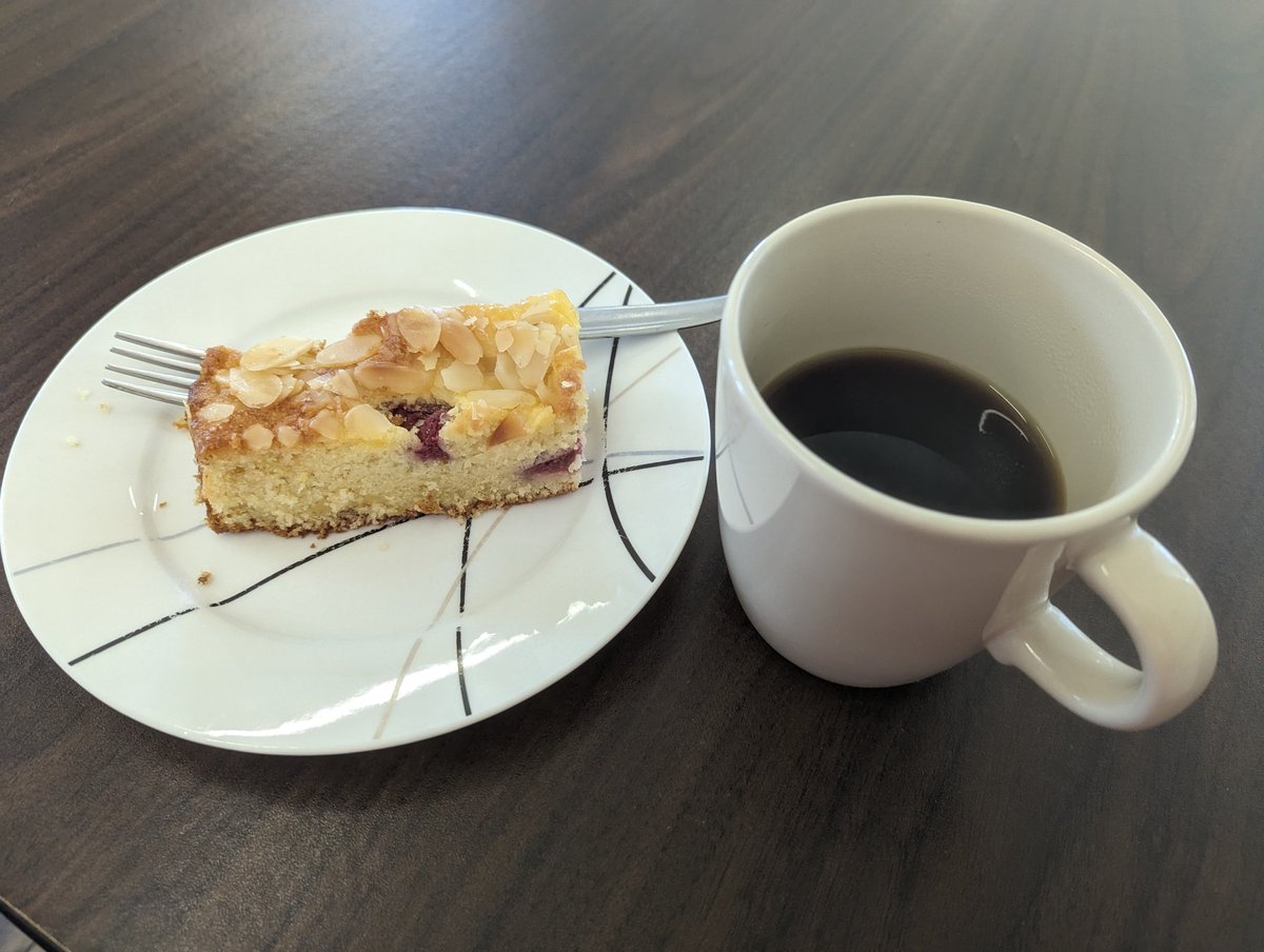 markhadfield's tweet photo. A lovely Father's Day morning cycling around beautiful Northumberland. A nice bit of cake in Capheaton Tearoom too 🍰 https://t.co/aVGFDe1cq0