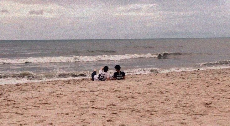 youcallmelips's tweet photo. right person, right writers, right actors, right ship, right endgame. https://t.co/5vo4GLoOjd