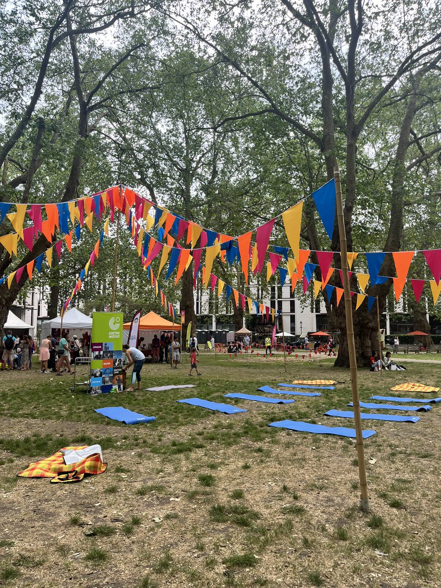Discover South Ken (@southkensington) on Twitter photo The Great Exhibition Road Festival is on today from 12-6pm! Head on down to explore a range of fun, family friendly free events celebrating a world of arts, science and wonder! #ExRdFest <a href="/ExRdFestival/">Great Exhibition Road Festival</a> The Great Exhibition Road Festival is on today from 12-6pm! Head on down to explore a range of fun, family friendly free events celebrating a world of arts, science and wonder! #ExRdFest <a href="/ExRdFestival/">Great Exhibition Road Festival</a>