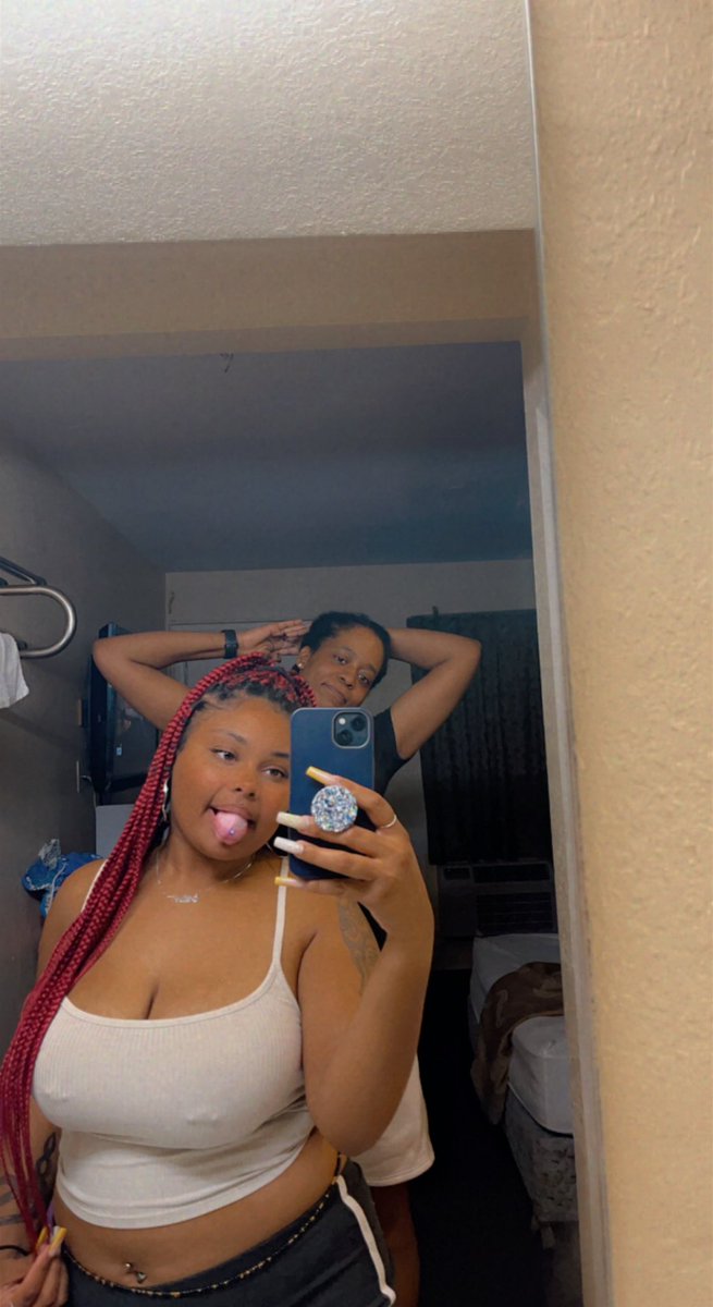 ynw_liyah's tweet photo. @kjay_10 @KryssyLaReina 🩷🤞🏽🏳️‍🌈 https://t.co/7h6XT5ohiO