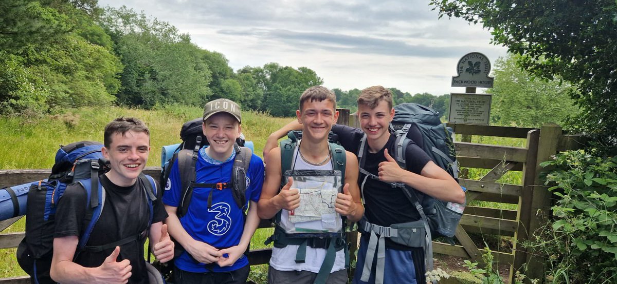 LyndonDofE tweet media