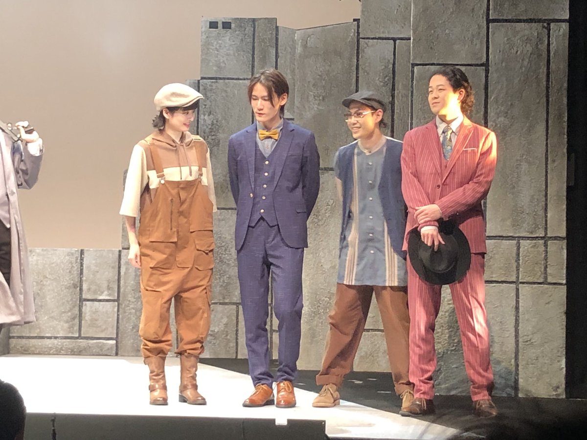 Tamuchich's tweet photo. #キノステ
前回はオンラインで観まして、んで次は是非現地で、ということで今日観てきました。舞台を現地で見るのは初めてなんですけども、凄くキノの旅という作品の、あの作風に合ってるなって思います。楽しかったです、また観にいきたいです。 https://t.co/6ayMTYJ0AR