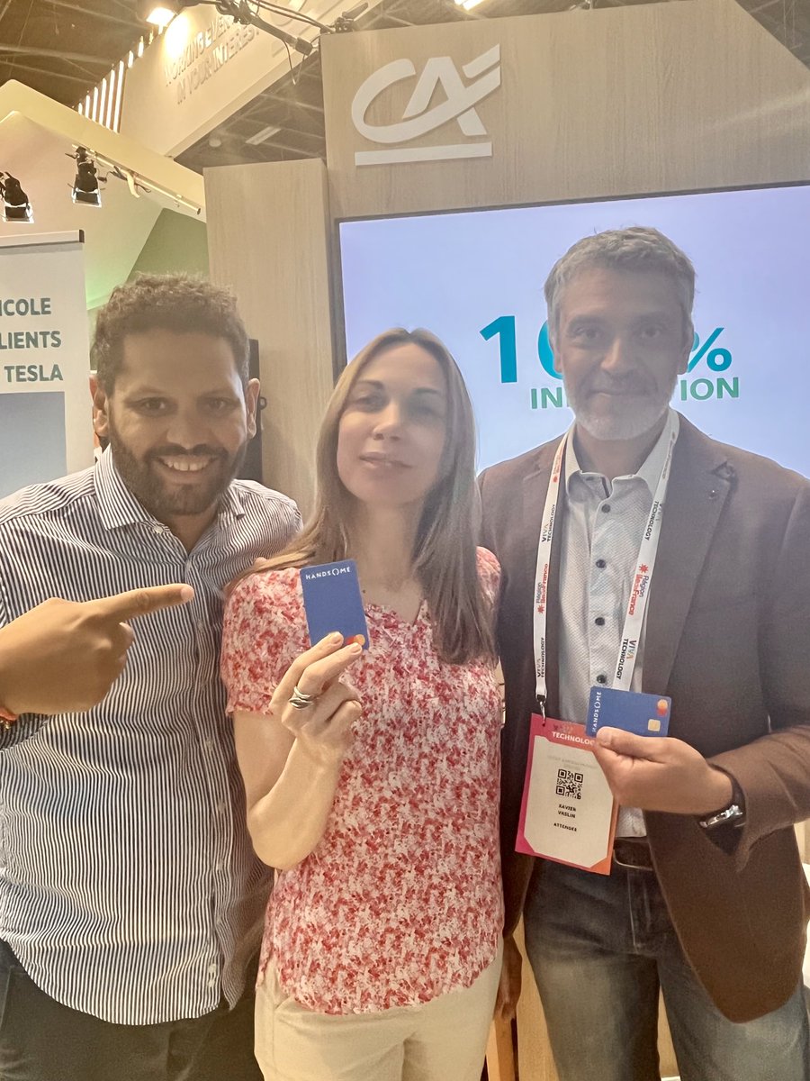 Caroline Pilastre (@cparisidf) on Twitter photo <a href="/VivaTech/">Viva Technology</a> 2023 ravie d’avoir retrouvé mon ami Lucas <a href="/DIGITALINCLUSIF/">DIGITAL INCLUSIF</a> #Innovation #Handicap et <a href="/juliendelamorte/">Julien Delamorte</a> ex 🎙️📺 <a href="/TPMP/">TPMP</a> qui vient de lancer handsomebanque /<a href="/CreditAgricole/">Crédit Agricole</a> : une solution incroyable #Malvoyants #Aveugles…💳👂 <a href="/VivaTech/">Viva Technology</a> 2023 ravie d’avoir retrouvé mon ami Lucas <a href="/DIGITALINCLUSIF/">DIGITAL INCLUSIF</a> #Innovation #Handicap et <a href="/juliendelamorte/">Julien Delamorte</a> ex 🎙️📺 <a href="/TPMP/">TPMP</a> qui vient de lancer handsomebanque /<a href="/CreditAgricole/">Crédit Agricole</a> : une solution incroyable #Malvoyants #Aveugles…💳👂