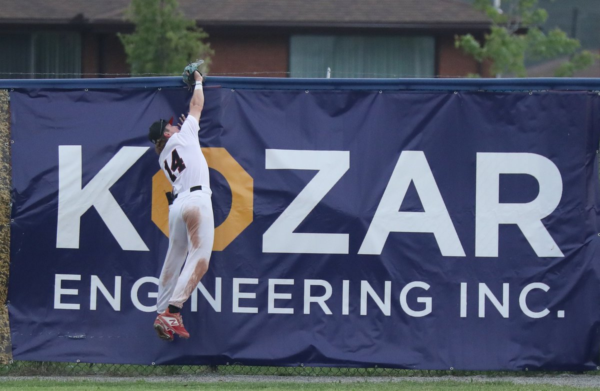 TBBordercats's tweet image. Thunder Bay Border Cats took advantage of four walks and a hit batter in the bottom of the seventh inning to score three runs as they rallied to beat the Eau Claire Express 4-2 on Saturday night before 1,167 fans at Port Arthur Stadium.