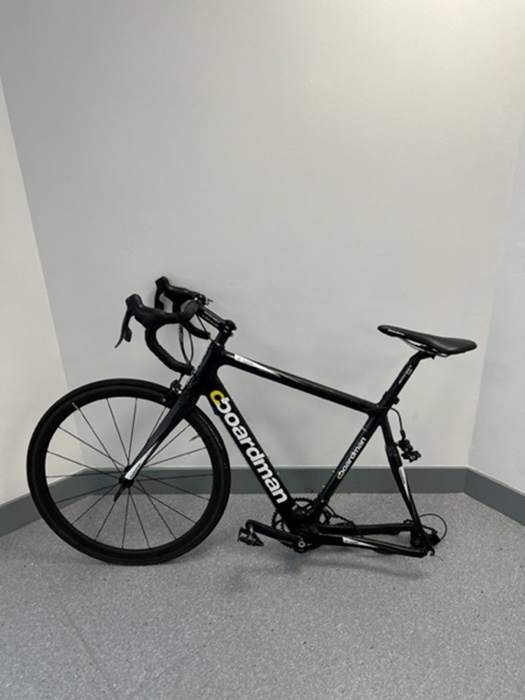 MPSKingston's tweet photo. 2/2
We could be solving your case before pen is put to paper!  Call in to us on 101 or our police station with some proof (It's not a raffle). https://t.co/JyNwacwMUL