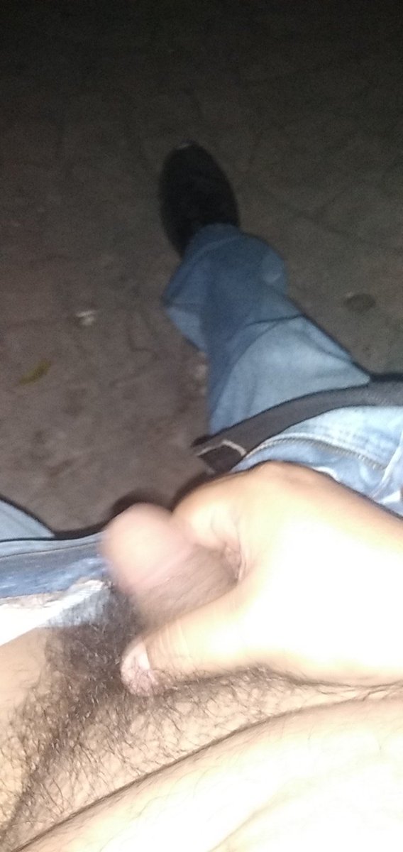 leo00010's tweet photo. En las calles del centro masturbándome https://t.co/dZXeDQFWf7