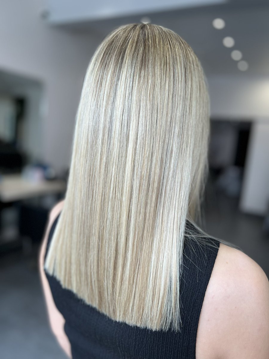 We’re all trying to stay Cool as ice right now, but my blonde is on fire! 🔥

Highlighted, cut and styled by Emma

#BlondeFire #BlondeHighlights
#BlondeHair #BlondeAmbition
#BlondeGoddess 
#cardiff #cardiffhair #BlondeLife
 #cantoncardiff #cardiffhairdresser #cardiffhairsalon