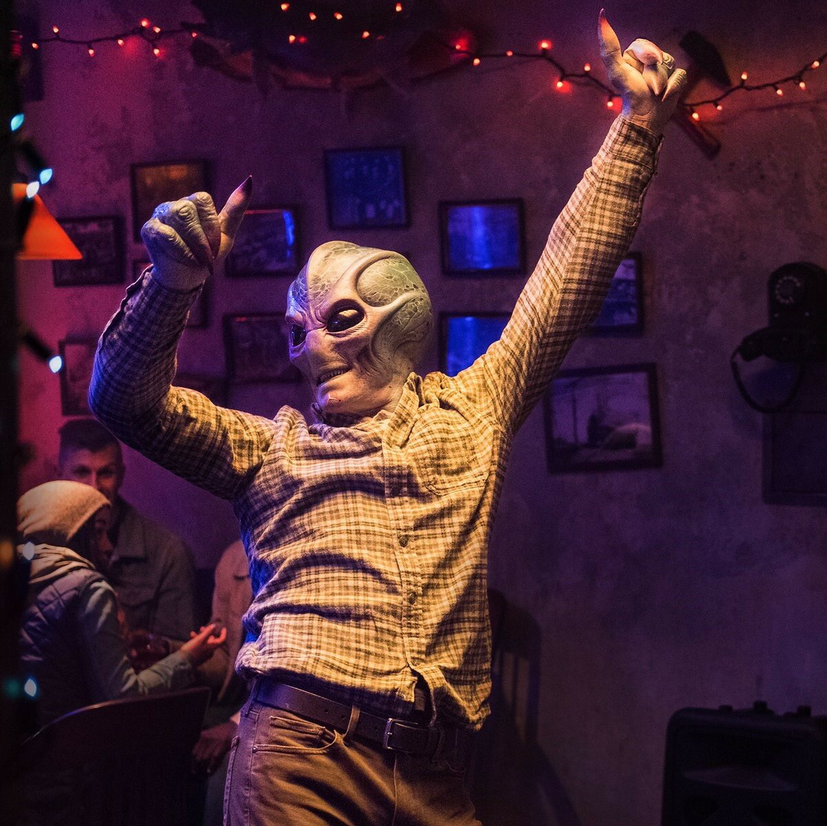 deadjane666's tweet image. Я не могу больше молчать
Посмотрела два сезона Resident alien
Я в полнейшем восторге.
Гарри Вандершпигль теперь мой любимый инопланетянин 😁
Если вам тоже зайдёт этот сериал, значит, мы максимально на одной волне))