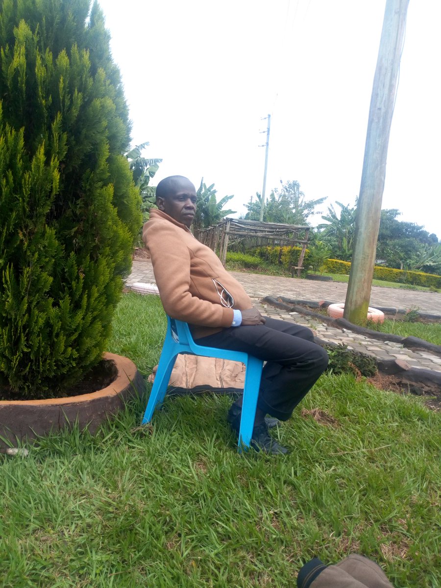 brian_too9's tweet photo. #Bambika
I really want to celebrate my dad for being my role model and raising me up to be a man that I am today.
I was born in a grass thatched house in the early 90's but because of him, we've seen transformation. Happy father's day dad, I love you so much. https://t.co/xEiEmQLWbU