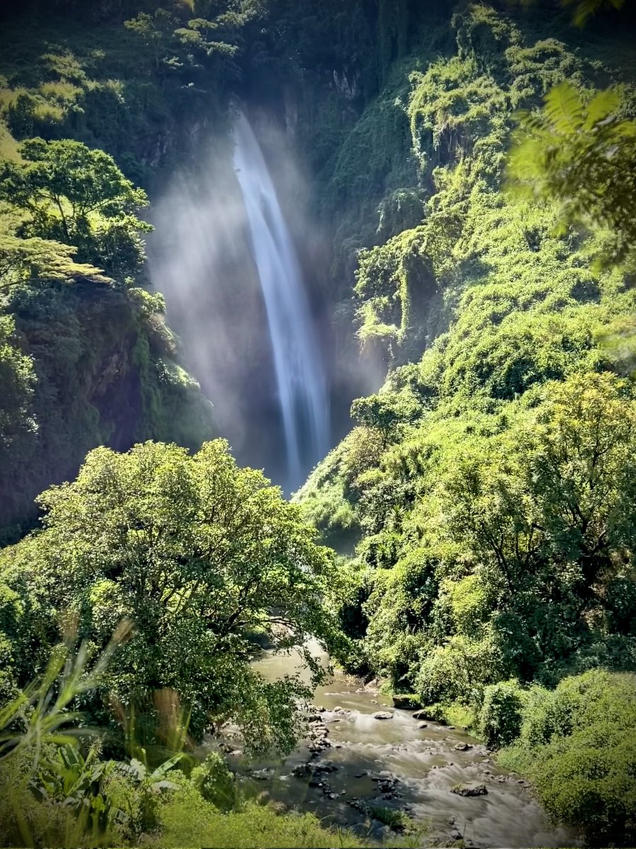 Maporomoko ya maji Malamba / Malamba waterfalls Rungwe, Mbeya - Tanzania